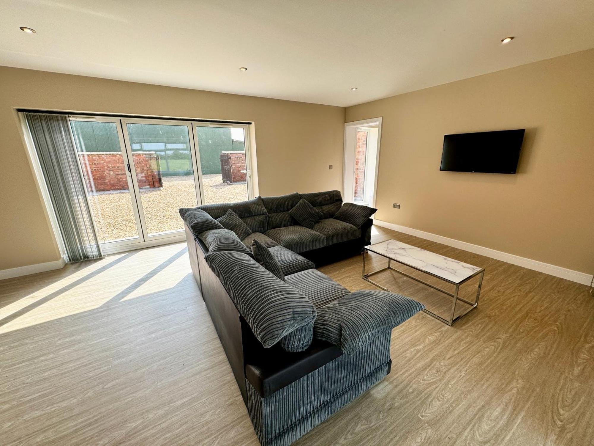 Luxury Isla Cottages, Bourne! Dog-Friendly, Countryside Views, Garden, Parking, 5Mins Pubs - Family Holiday المظهر الخارجي الصورة