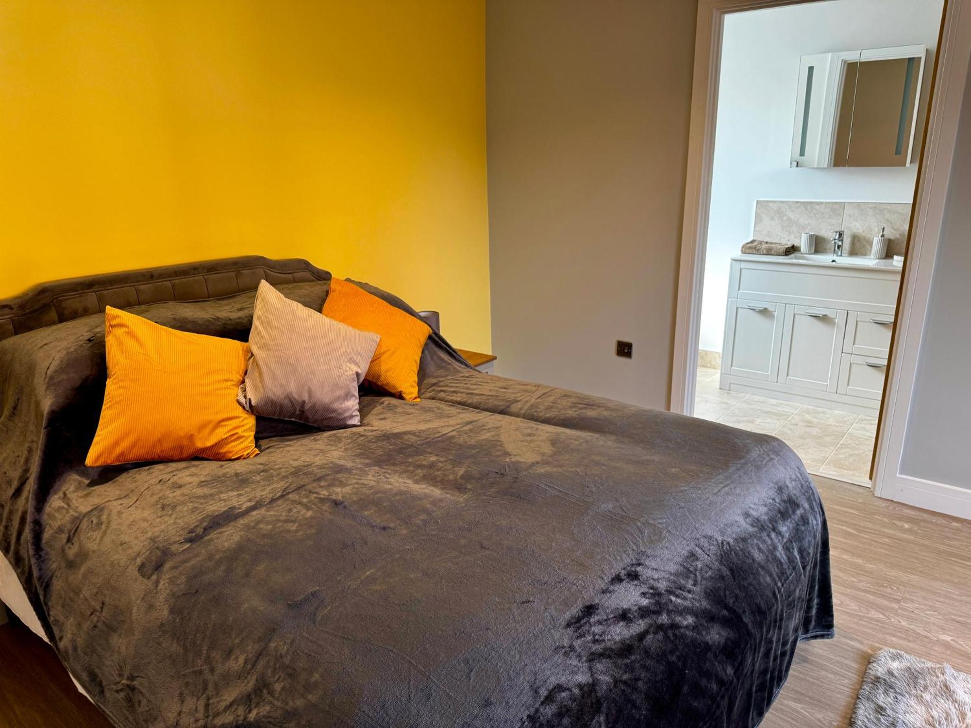 Luxury Isla Cottages, Bourne! Dog-Friendly, Countryside Views, Garden, Parking, 5Mins Pubs - Family Holiday الغرفة الصورة