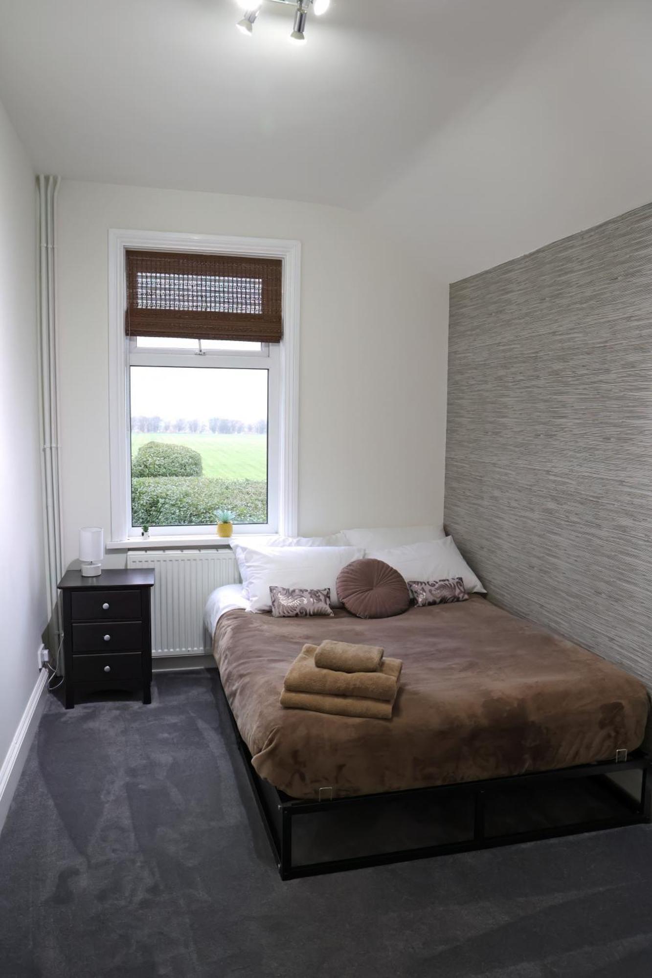 Luxury Isla Cottages, Bourne! Dog-Friendly, Countryside Views, Garden, Parking, 5Mins Pubs - Family Holiday الغرفة الصورة